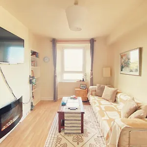 Meadowbank 1-bedroom Flat , Edinburgh United Kingdom
